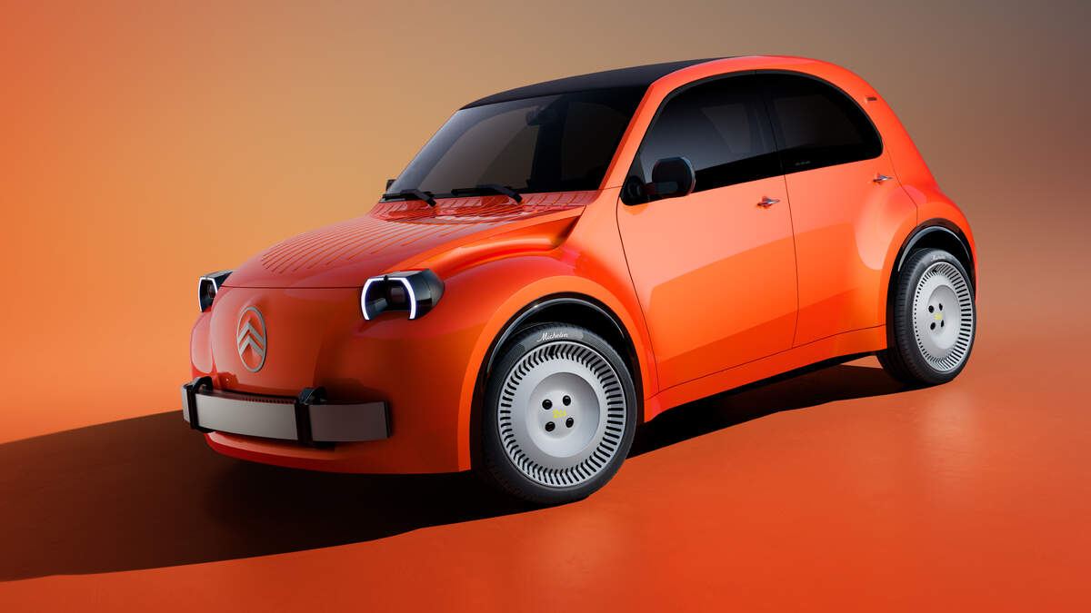 Citroën unveils 2CV electric concept car with 15,000 euro target price